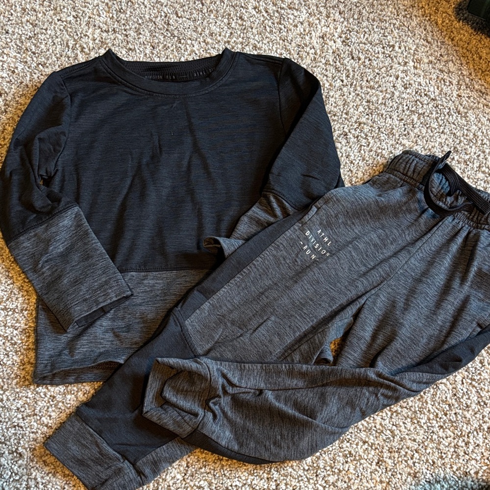 3T athletic outfit